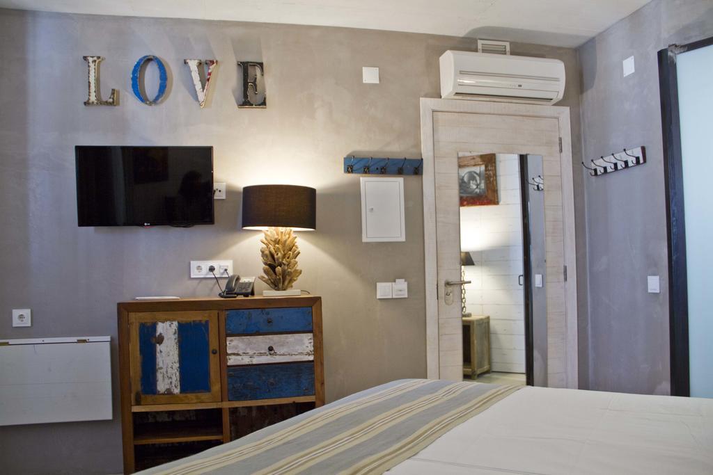Surfers Lodge Peniche Luaran gambar