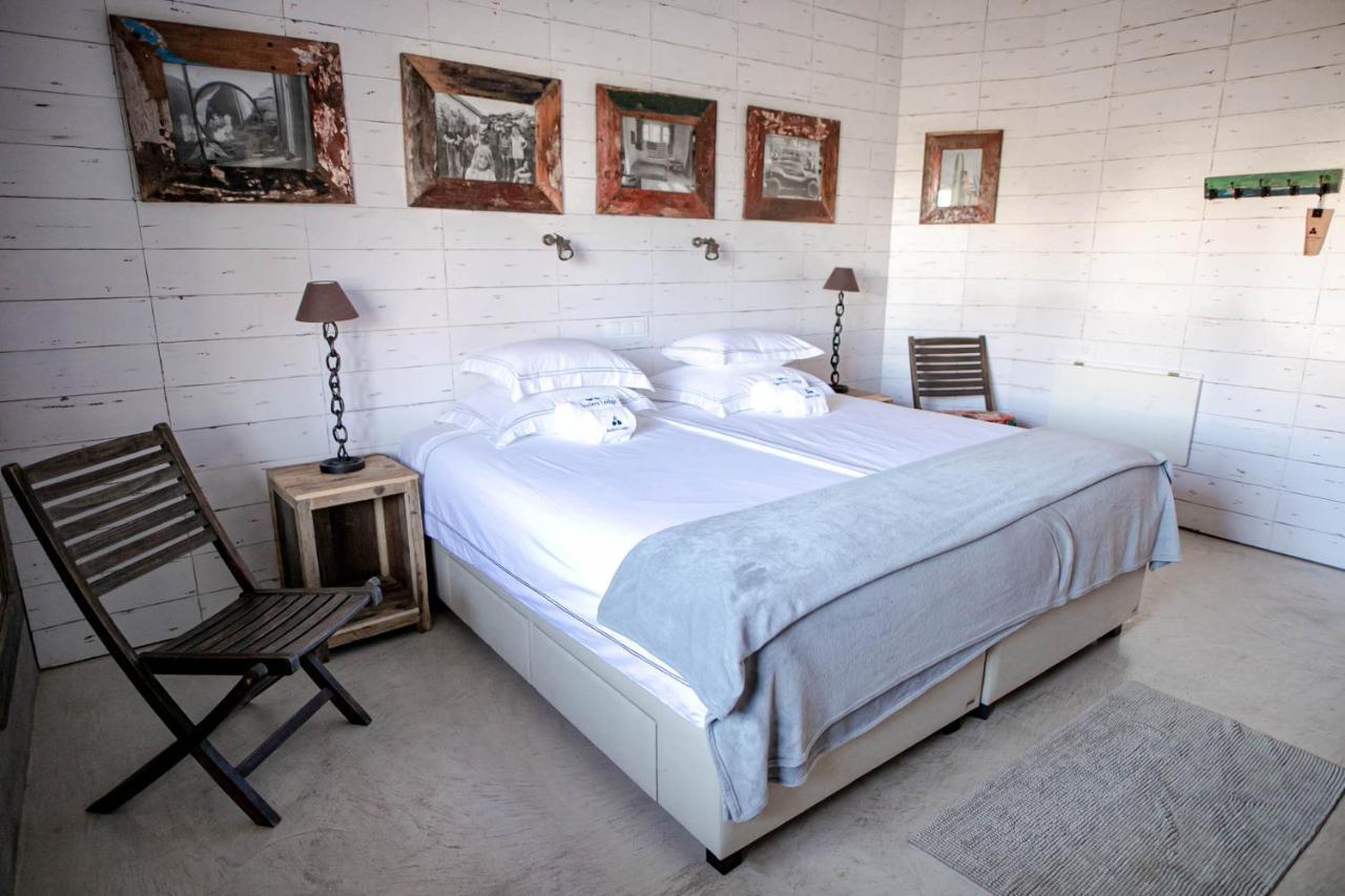 Surfers Lodge Peniche Luaran gambar