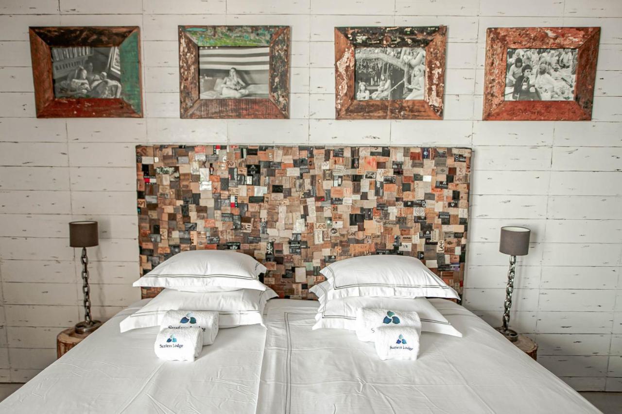 Surfers Lodge Peniche Luaran gambar